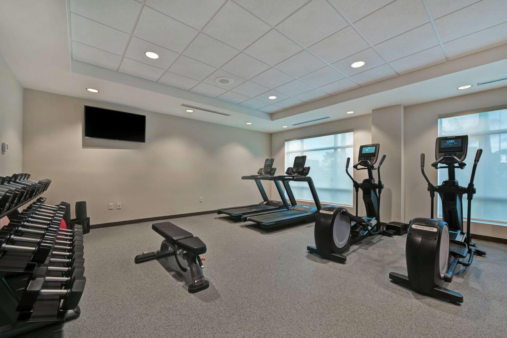 Home2 Suites By Hilton West Palm Beach Airport Cloud Lake Exterior photo